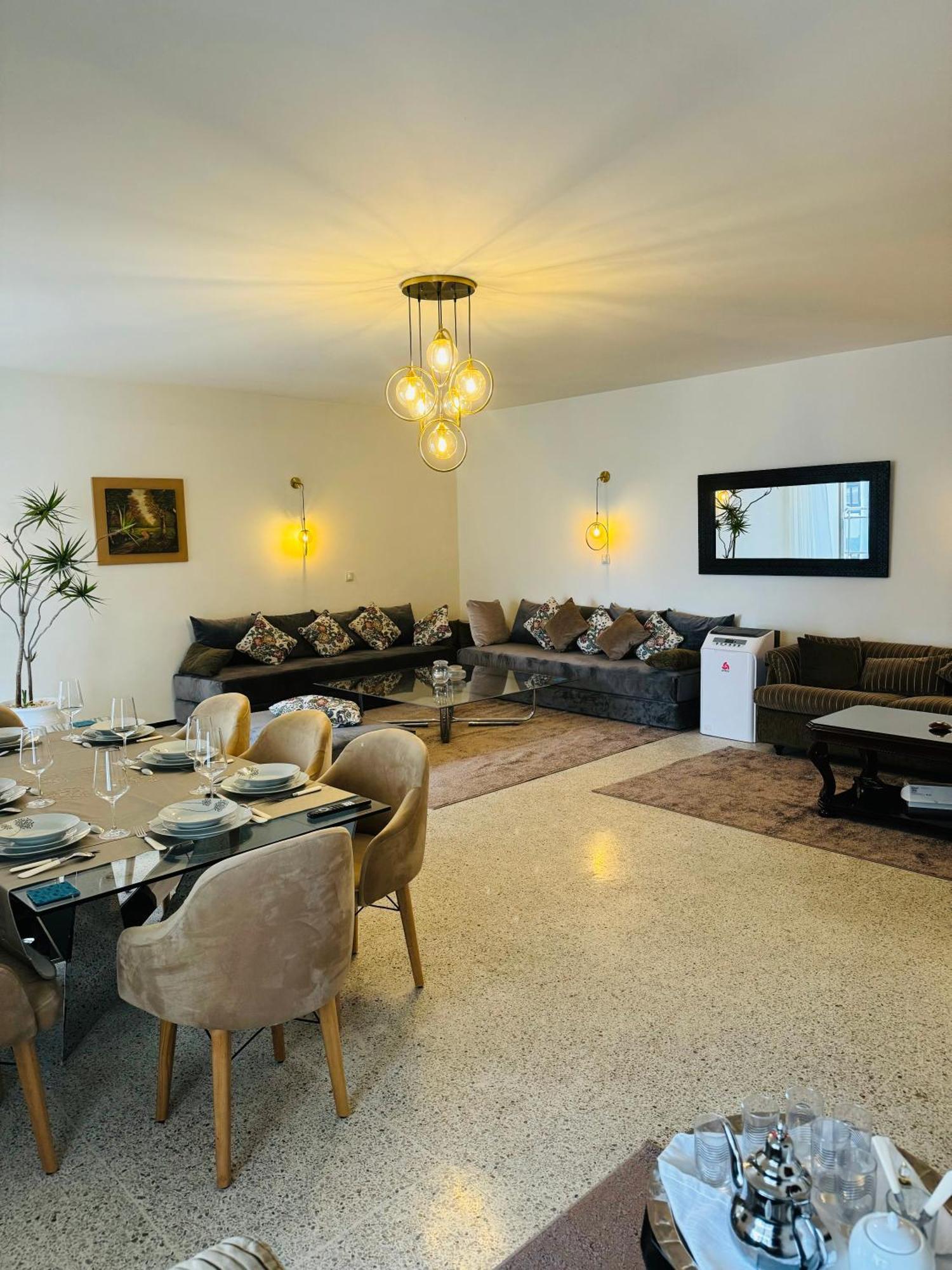 Appartement Spacieux - Bd Anfa Casablanca Eksteriør billede
