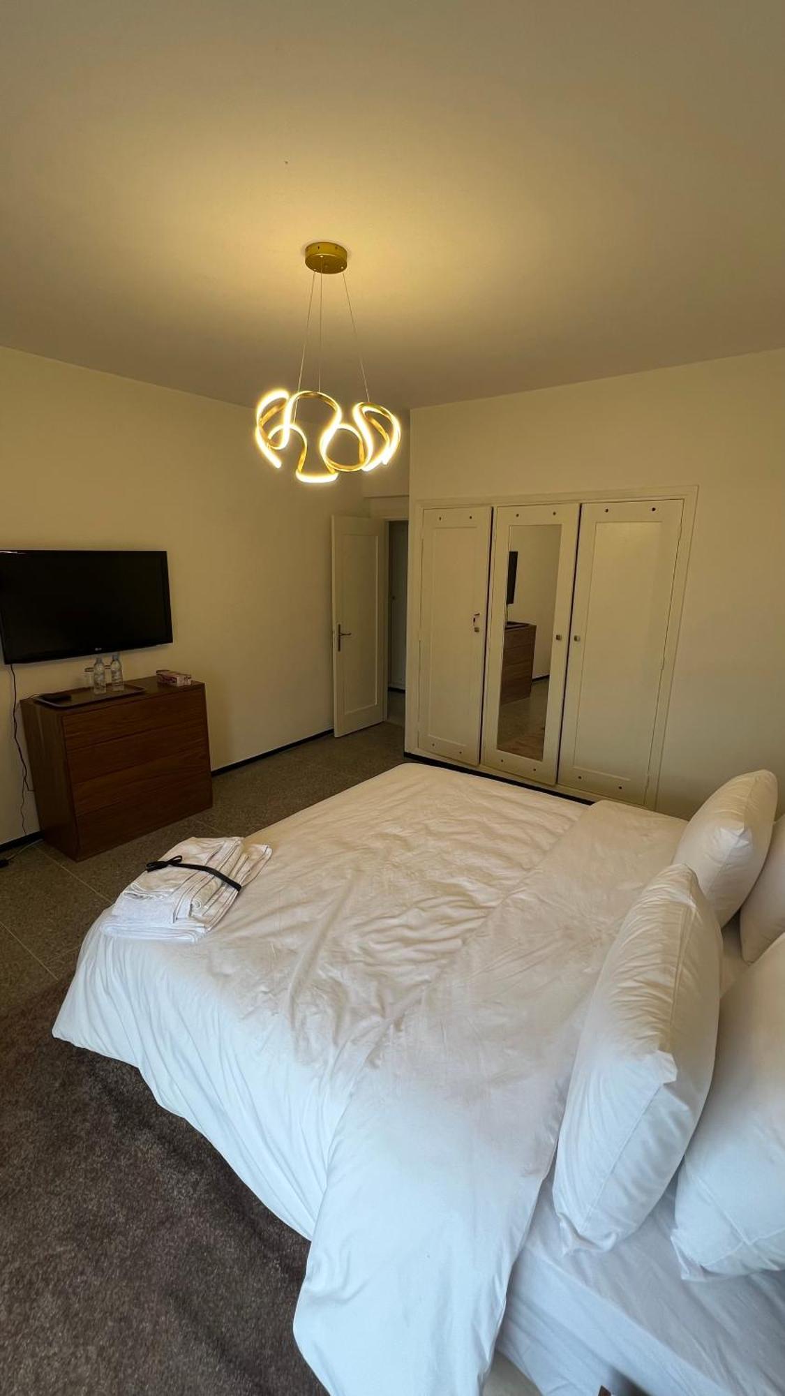 Appartement Spacieux - Bd Anfa Casablanca Eksteriør billede